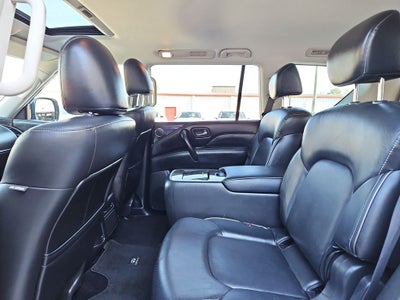 2023 INFINITI QX80 LUXE
