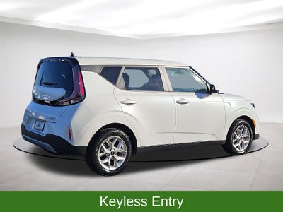 2024 Kia Soul LX