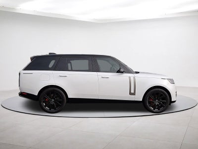 2024 Land Rover Range Rover 4WD SE P400 LWB w/ 3rd Row, & Rear Entertainment