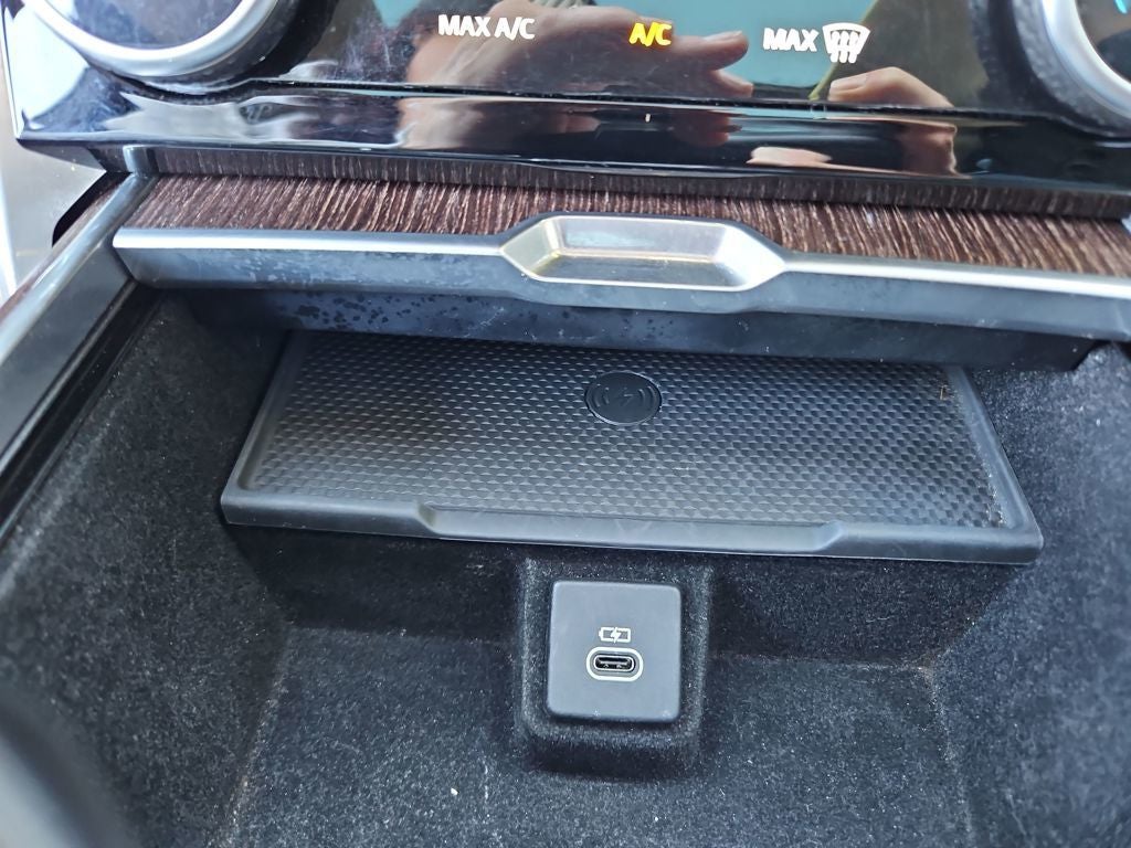 2023 Land Rover Range Rover SE LWB