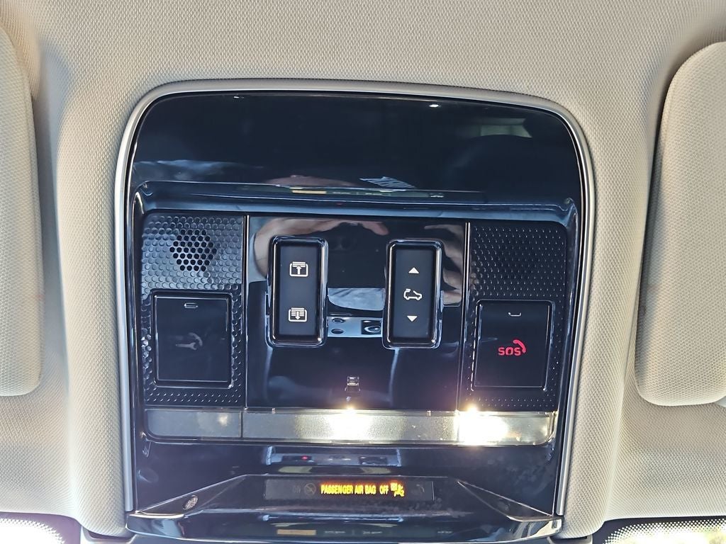 2023 Land Rover Range Rover SE LWB