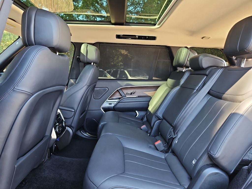 2023 Land Rover Range Rover SE LWB