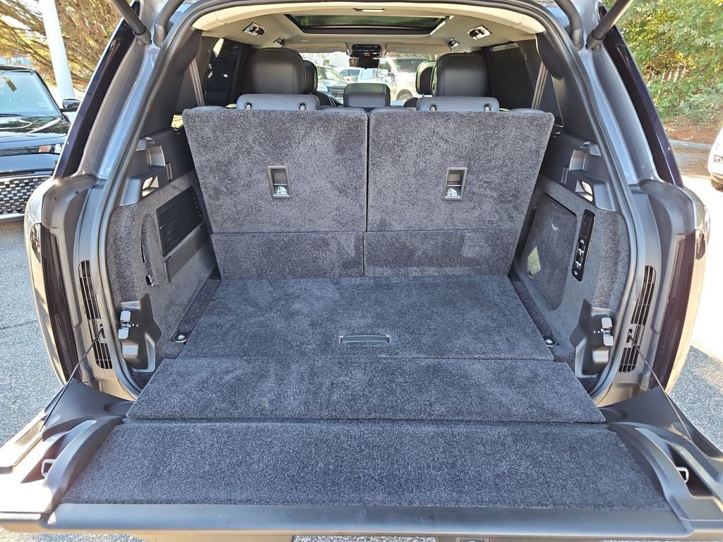 2023 Land Rover Range Rover SE LWB