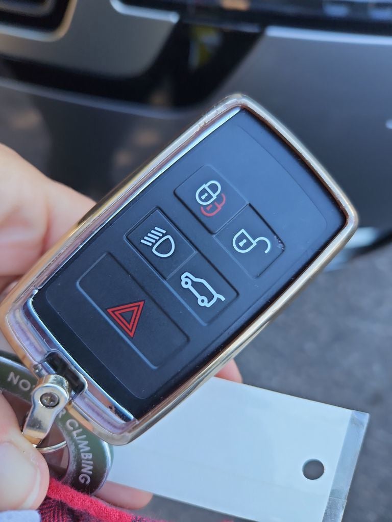 2023 Land Rover Range Rover SE LWB