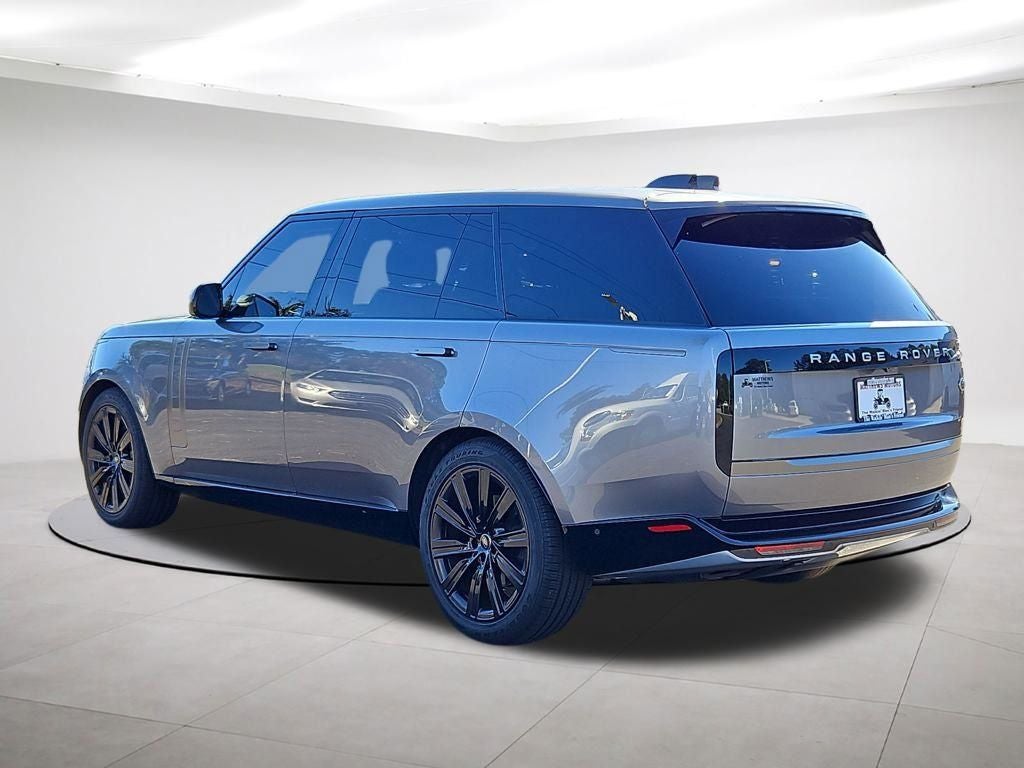 2023 Land Rover Range Rover SE LWB