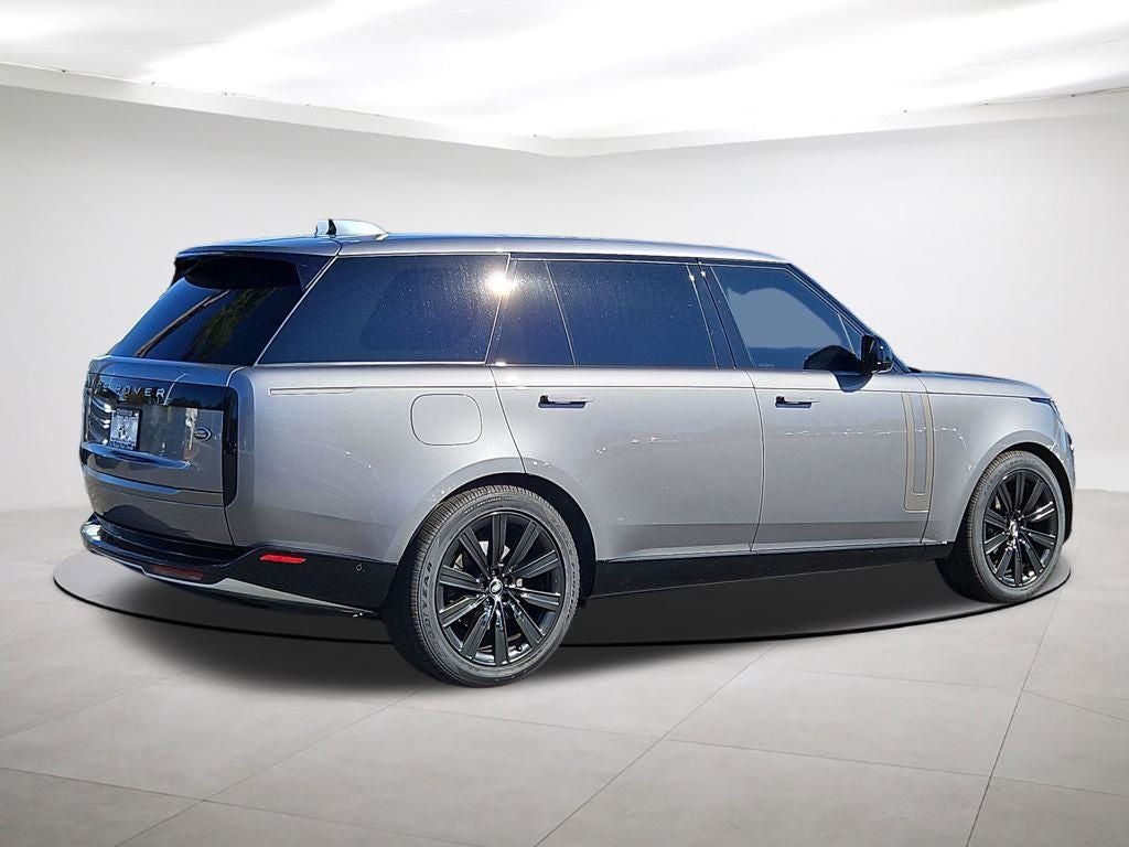 2023 Land Rover Range Rover SE LWB
