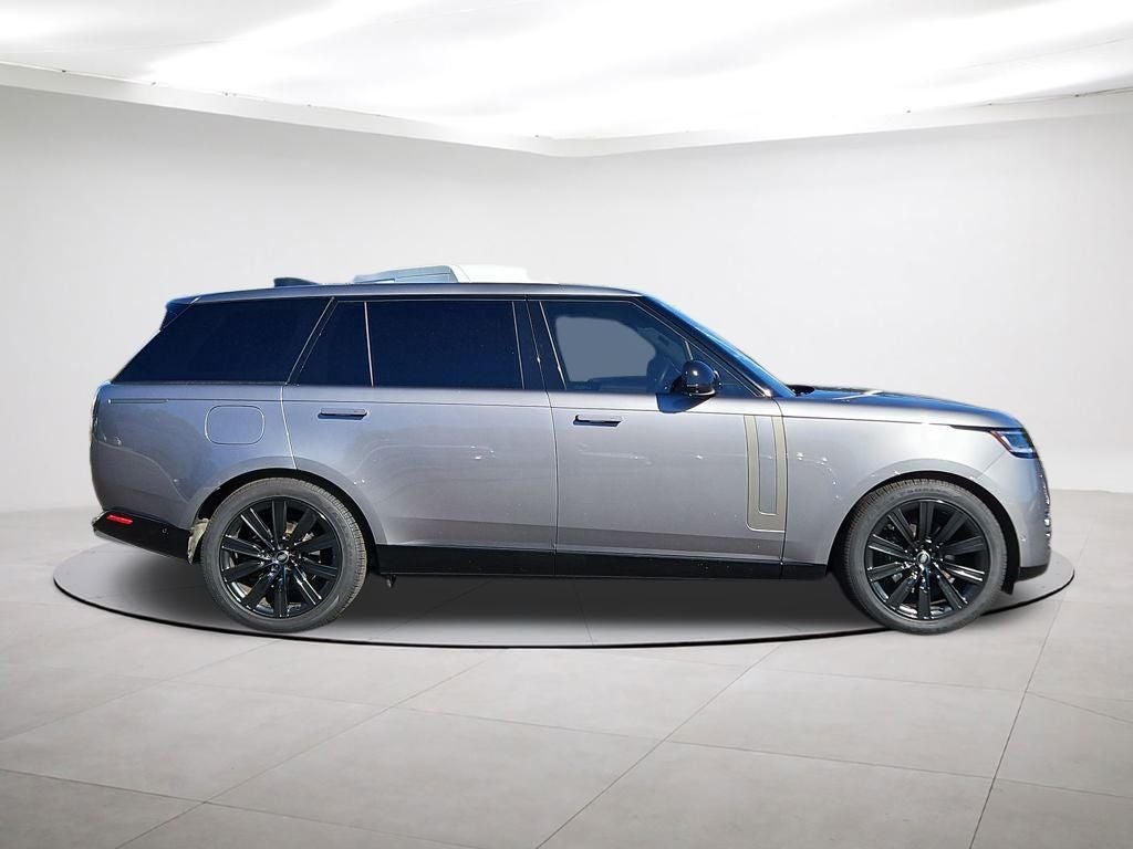 2023 Land Rover Range Rover SE LWB