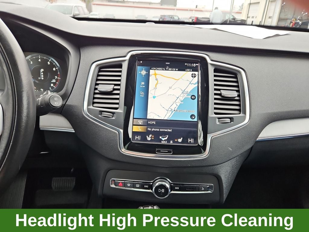 2022 Volvo XC90 T5 Momentum