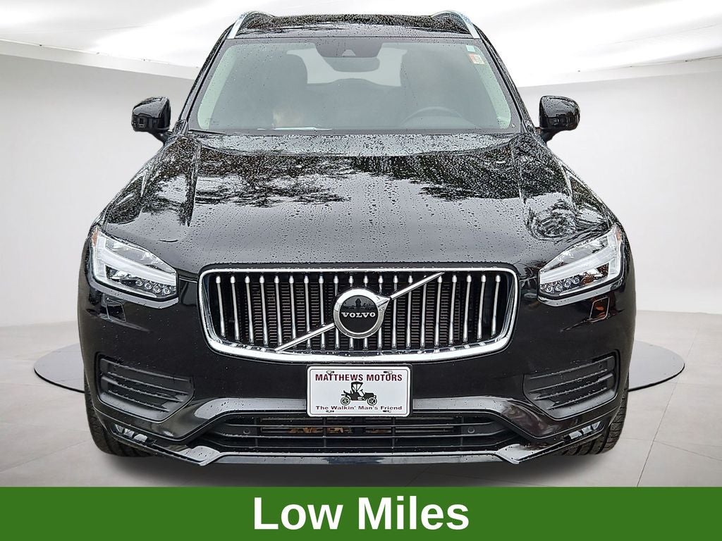 2022 Volvo XC90 T5 Momentum