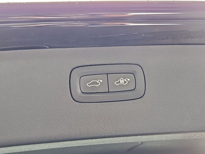 2022 Volvo XC90 T5 Momentum