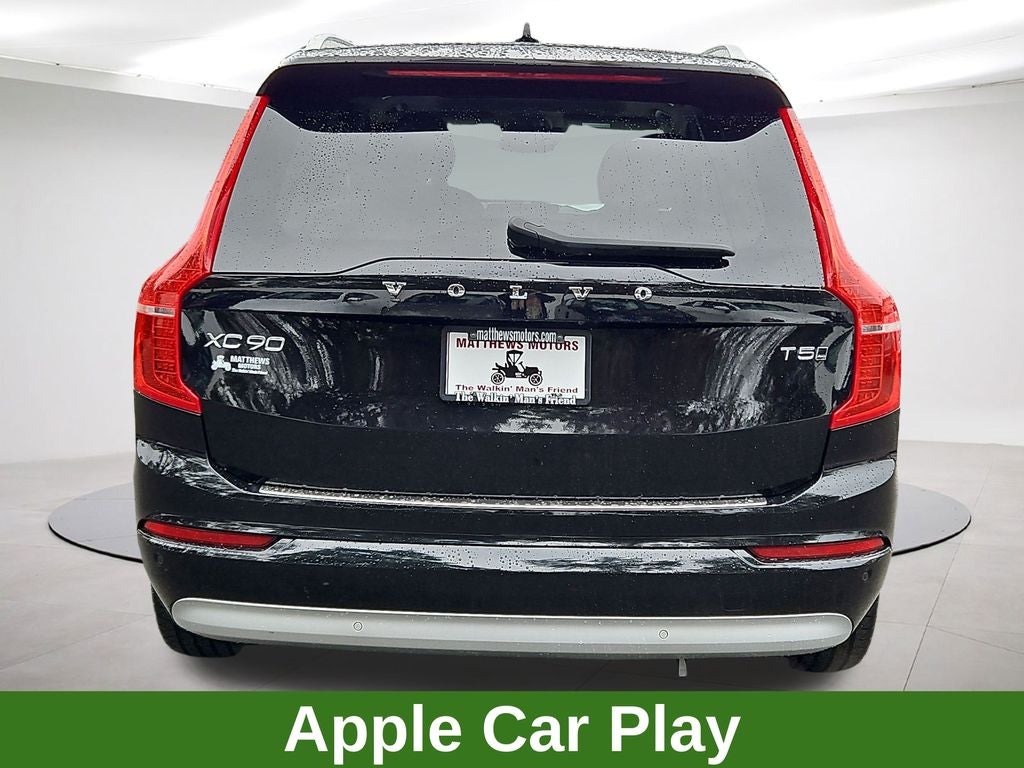 2022 Volvo XC90 T5 Momentum