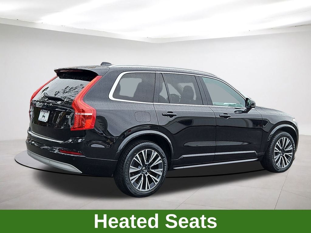2022 Volvo XC90 T5 Momentum
