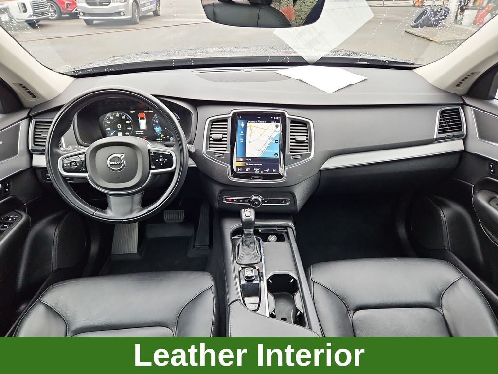 2022 Volvo XC90 T5 Momentum