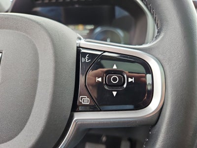 2022 Volvo XC90 Recharge Plug-In Hybrid T8 Inscription Expression 7 Passenger