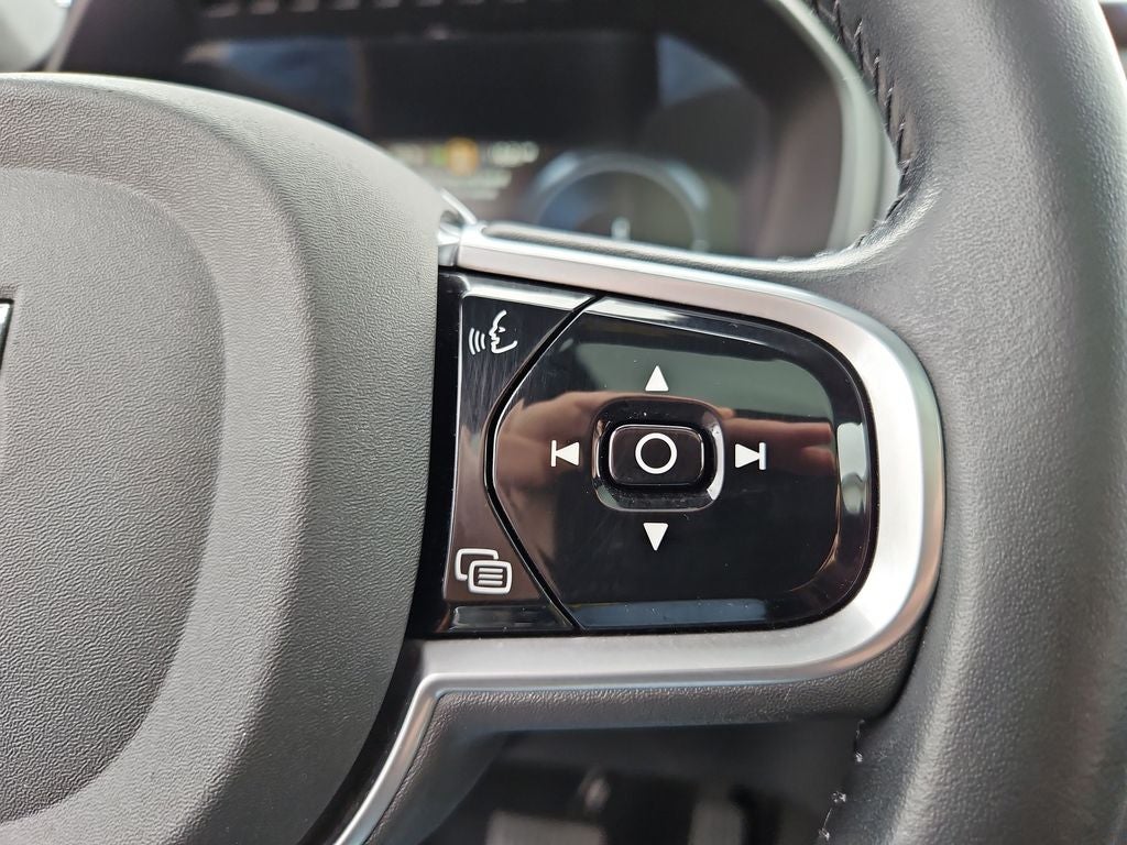 2022 Volvo XC90 Recharge Plug-In Hybrid T8 Inscription Expression 7 Passenger