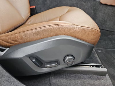 2022 Volvo XC90 Recharge Plug-In Hybrid T8 Inscription Expression 7 Passenger