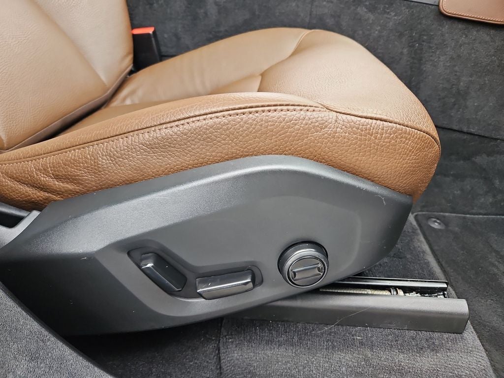 2022 Volvo XC90 Recharge Plug-In Hybrid T8 Inscription Expression 7 Passenger